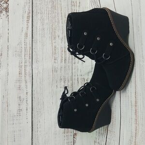 White Mountain Black Lace-Up Ankle Boots